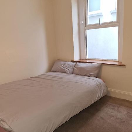 One Bedroom Apartment ดับลิน ภายนอก รูปภาพ